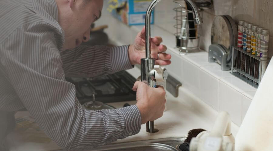 Professional expert plumbing services in Irvington, IL